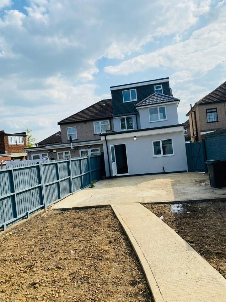 Chaucer Avenue, Hayes